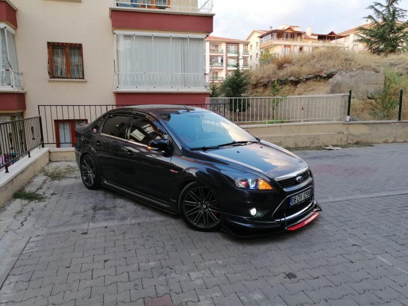 Universal Flexible de 4 Piezas con Lengüeta Roja, Lip Piano Black con Solapa y Ala de Plástico ABS