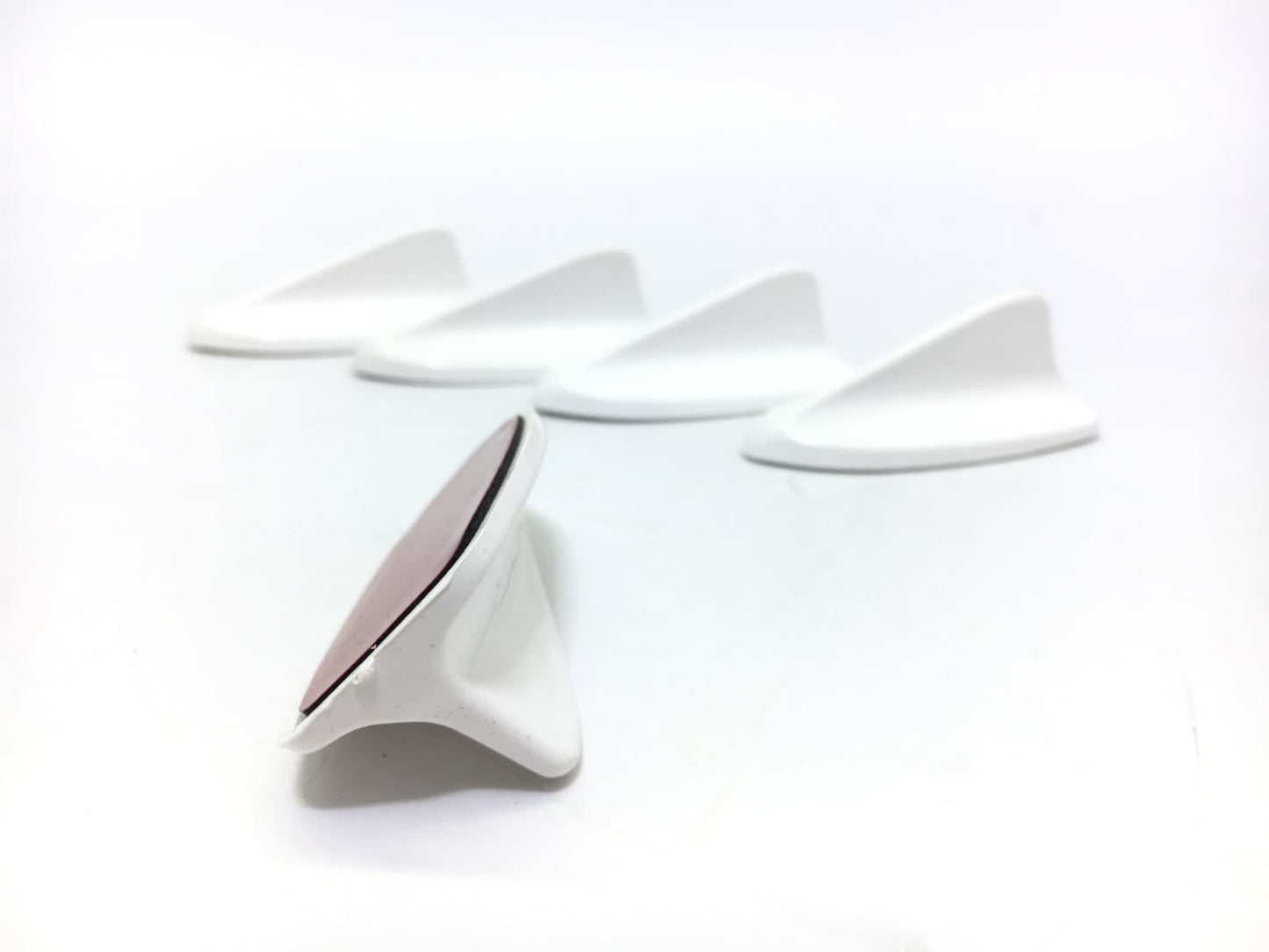Juego de 5 minibarcos de aleta de tiburón, antena de aleta de tiburón, antena decorativa, color blanco