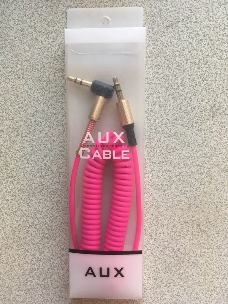Cable de audio estéreo auxiliar para coche con punta dorada, resorte y colores, de 3,5 mm