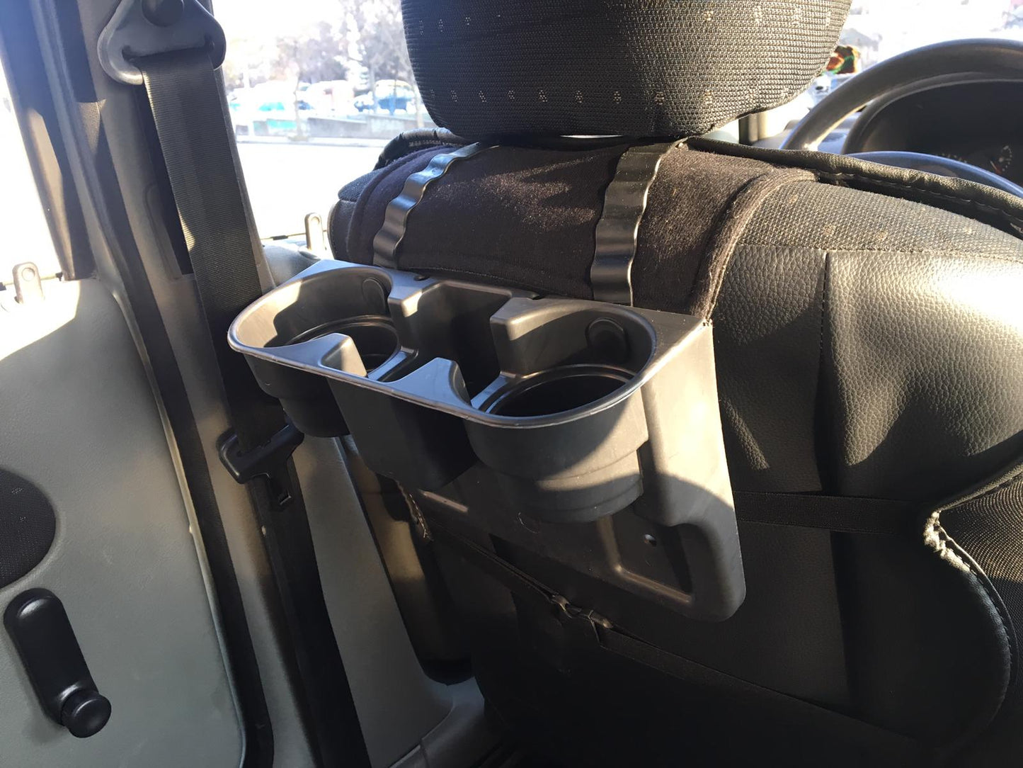 Portavasos y reposacabezas para coche, negro