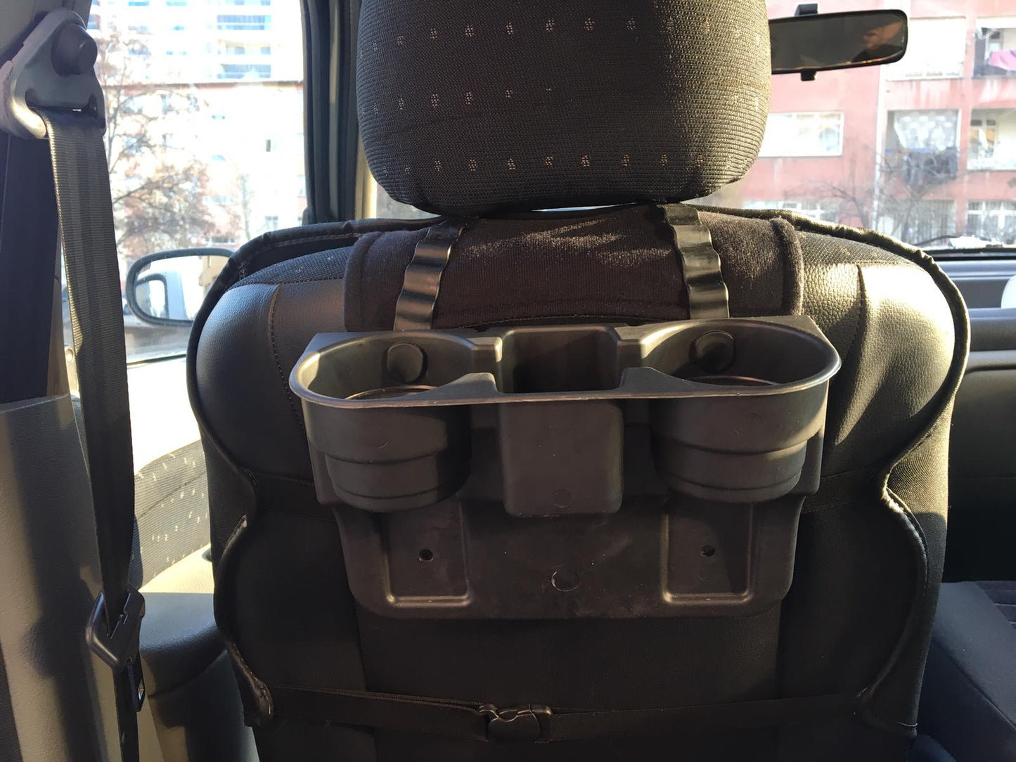 Portavasos y reposacabezas para coche, negro