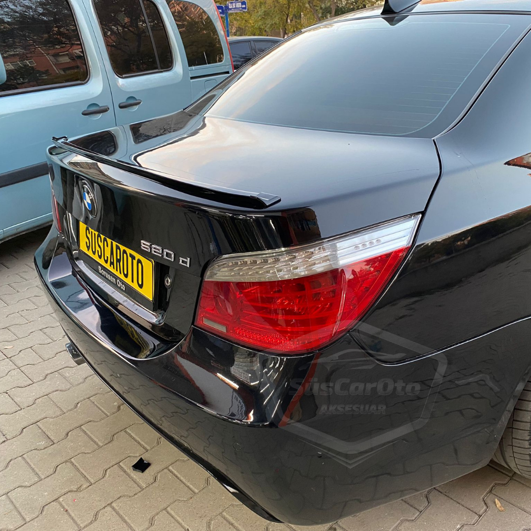 Alerón trasero tipo Samurai M3 para BMW Serie 5 E60 2003-2010, moldura de maletero, negro brillante Piano Black