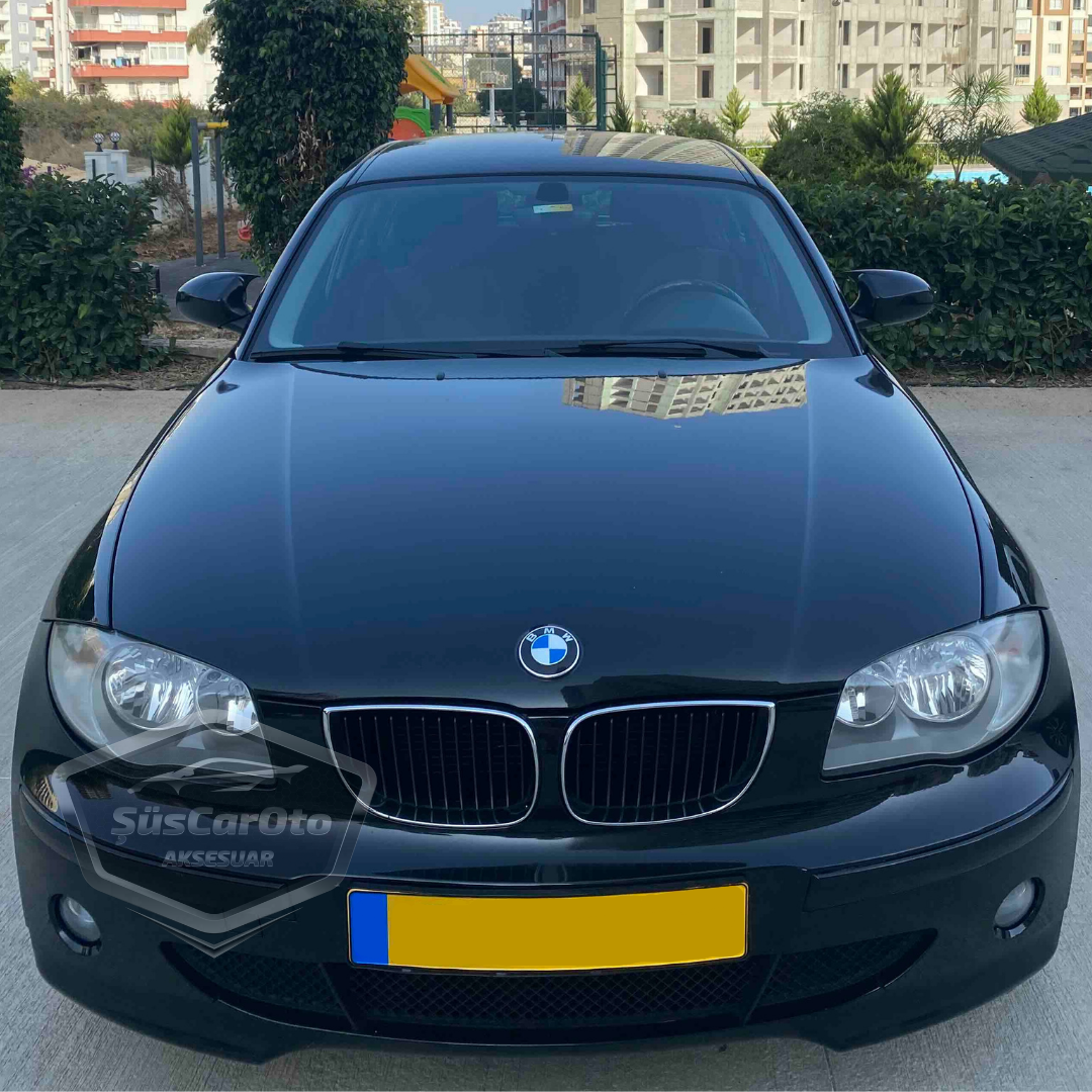 Tapas de espejo estilo Batman para BMW E87 Serie 1 pre-restyling (2004-2009) en negro piano, plástico ABS