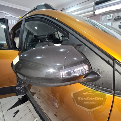 Dacia Sandero Mk3 2020 en adelante compatible Cubre Espejos tipo Batman Negro Piano Plástico ABS
