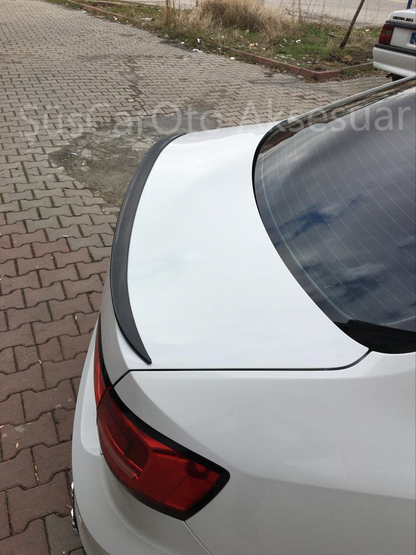 Spoiler delgado para maletero Fiat Egea Piano Black - Blanco Brillante