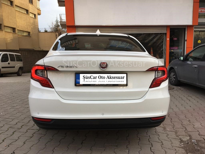 Spoiler delgado para maletero Fiat Egea Piano Black - Blanco Brillante