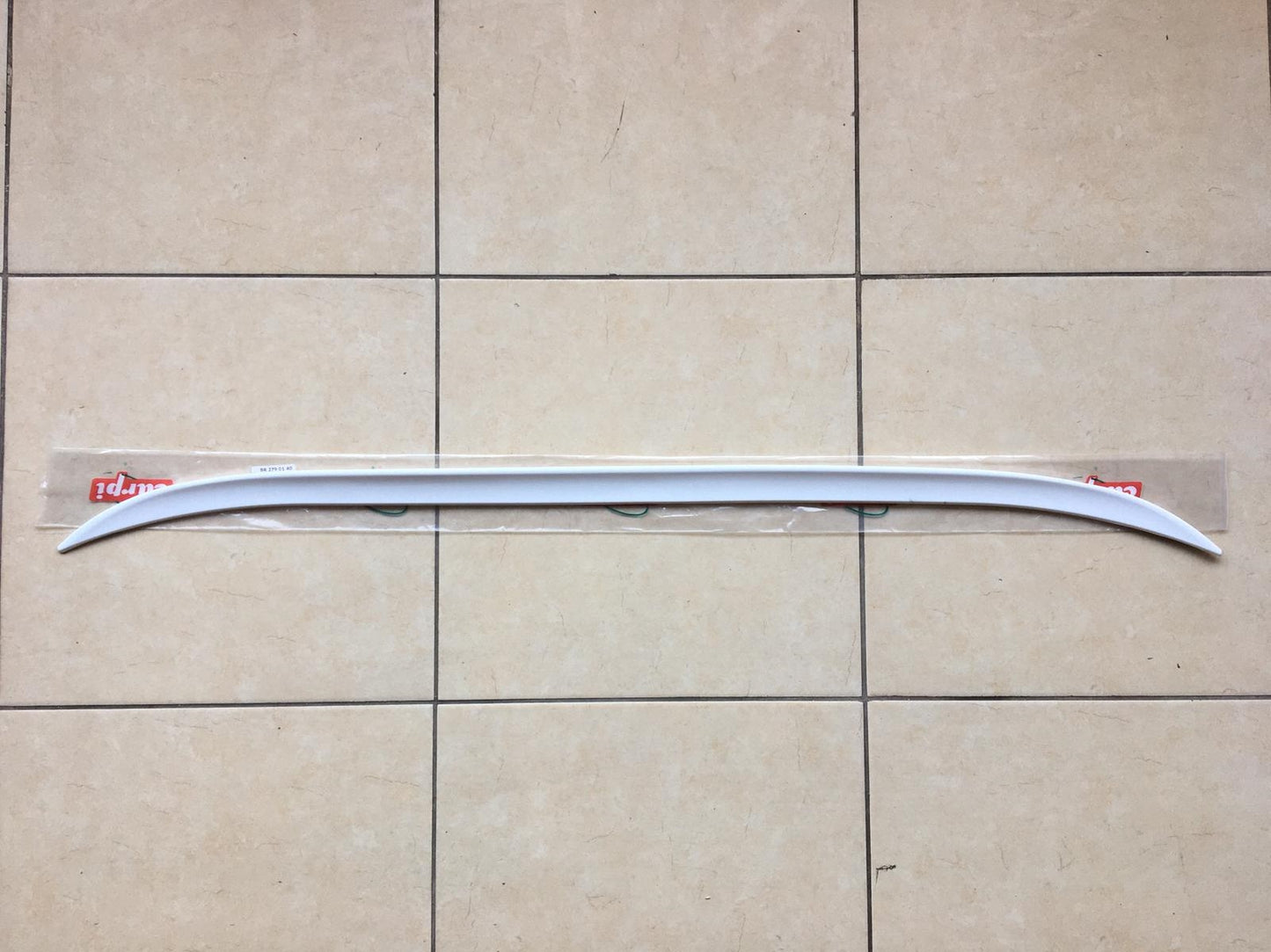 Spoiler delgado para maletero Fiat Egea Piano Black - Blanco Brillante