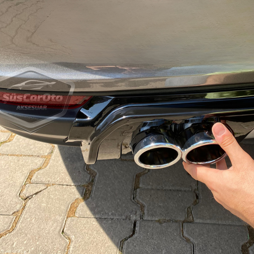 Fiat Egea Sedan 2015 en adelante difusor trasero Piano Black específico para vehículo con 4 salidas de escape cromadas, añadido de parachoques trasero negro brillante, importado de 1ª clase