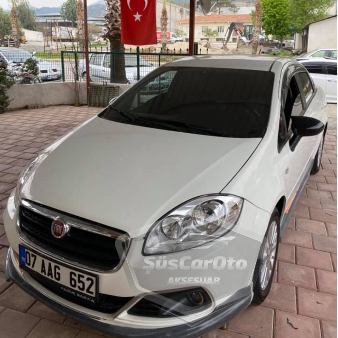 Fiat Linea 2007-2015 Cubre Espejo Murciélago Batman Negro Piano Plástico ABS