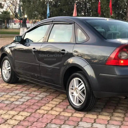 Juego de deflectores de viento para ventanillas Ford Focus 2 - 2.5 Sedán 2004-2011 Mugen Piano Black, 4 unidades, importado