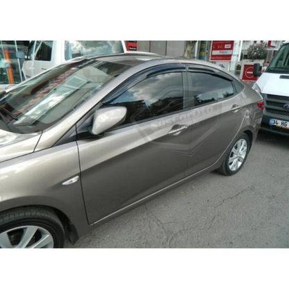 Hyundai Accent Blue 2011-2018 Juego de deflectores de viento Mugen para ventanas, negro piano, 4 piezas, importado
