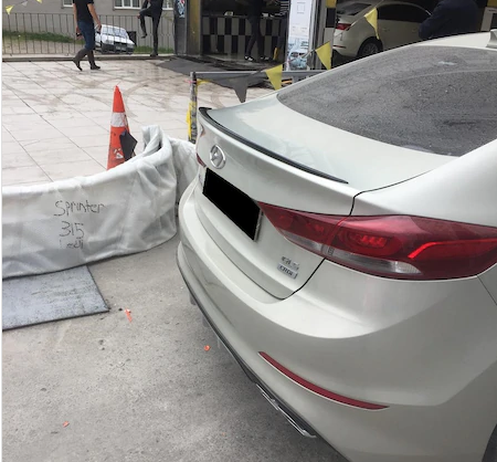 Hyundai Elantra Alerón de Maletero Embellecedor de Maletero Negro Piano-Blanco