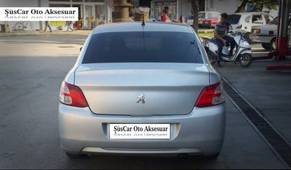 Alerón Delgado Brillante Blanco para Maletero Peugeot 301