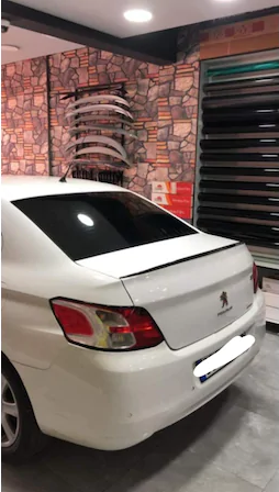 Spoiler Delgado para Maletero Peugeot 301 Negro Piano - Blanco Brillante
