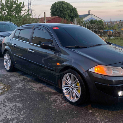 Renault Megane 2 2003-2008 Juego Deflectores de Ventana Mugen Negro Piano 4 Piezas Importado