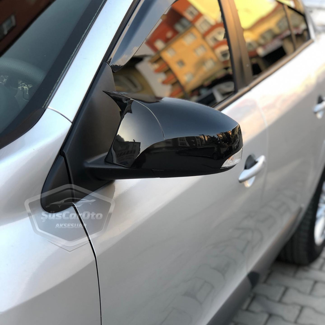 Renault Megane 3 2008-2016 Cubierta de espejo de murciélago estilo Batman Negro Piano Plástico ABS