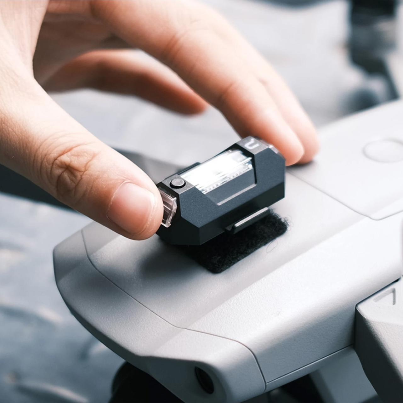 RGB Dron Bicicleta Avión Moto Automotriz Mini Estroboscópica LED Inalámbrica Recargable 1 Unidad