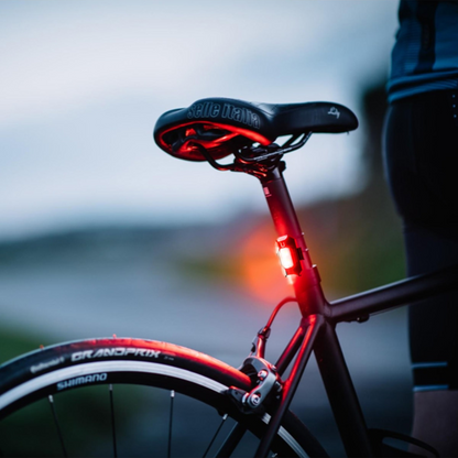 RGB Dron Bicicleta Avión Moto Automotriz Mini Estroboscópica LED Inalámbrica Recargable 1 Unidad