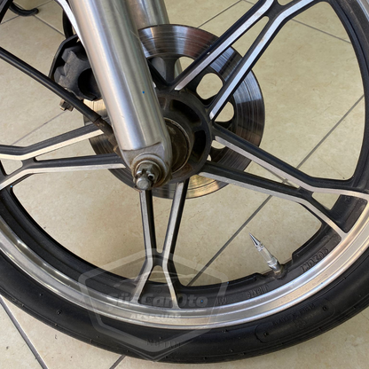 Tapa de válvula puntiaguda, tapa de válvula de bala, para coche, motocicleta, bicicleta, juego de 4 unidades, metal cromado plateado