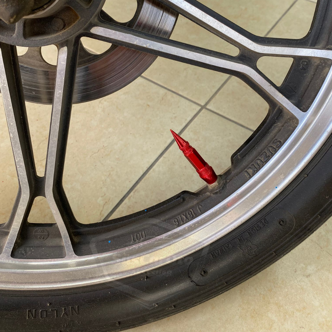 Tapa de válvula puntiaguda, tapa de válvula de bala, para coche, motocicleta, bicicleta, juego de metal de 4 unidades, rojo