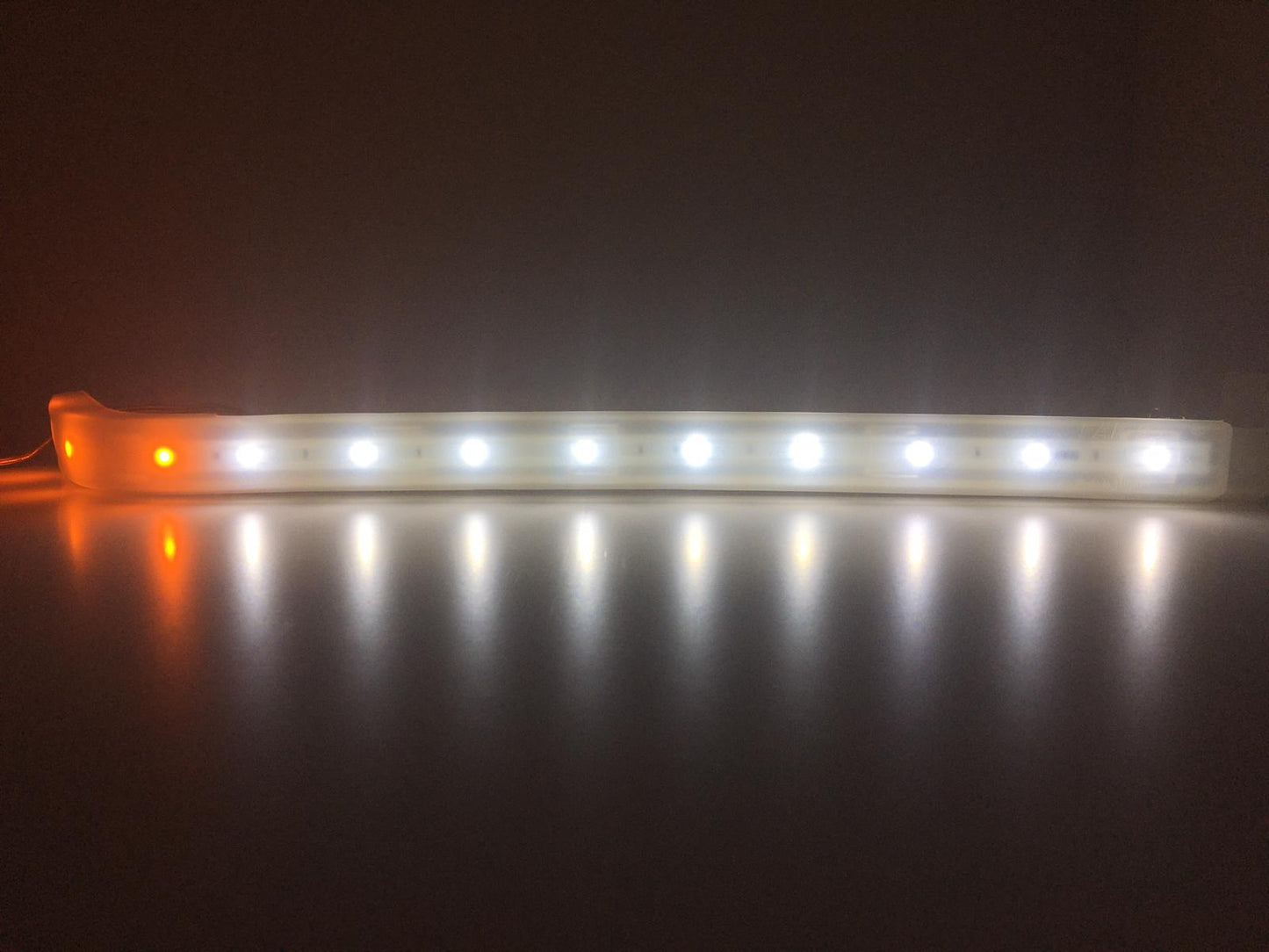 Embellecedor inferior de faro Tofaş Slx con intermitente LED y luz diurna