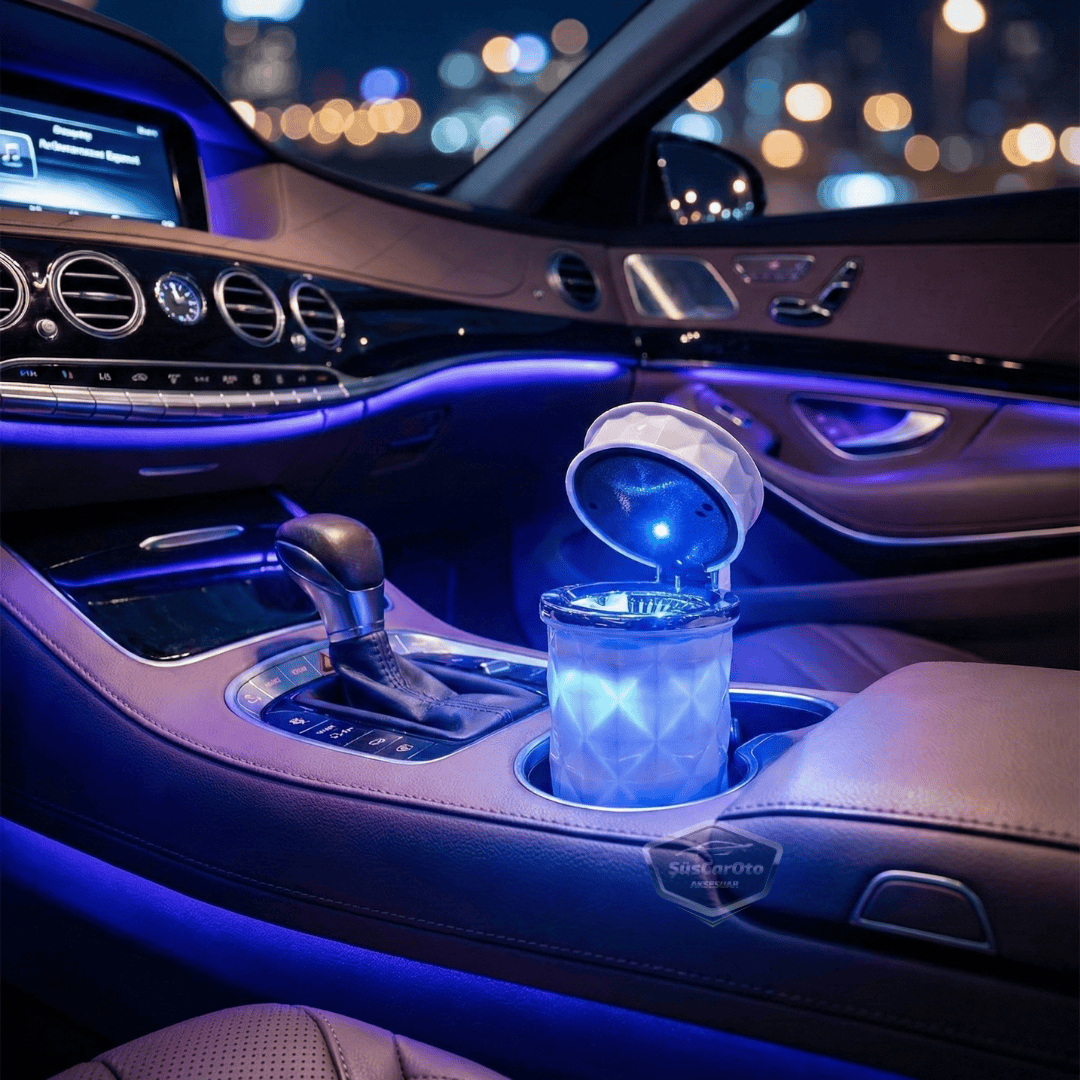 Cenicero universal de lujo con luz LED azul con apariencia de piedra de cristal y diamante, con tapa, para coche deportivo, color blanco.