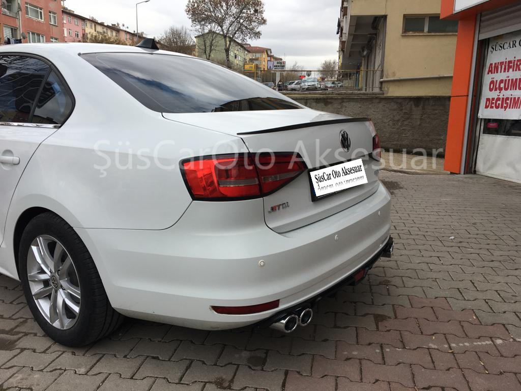Spoiler de maletero Volkswagen Jetta 2011 en adelante Piano Black-Blanco