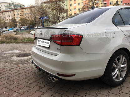Spoiler de maletero Volkswagen Jetta 2011 en adelante Piano Black-Blanco