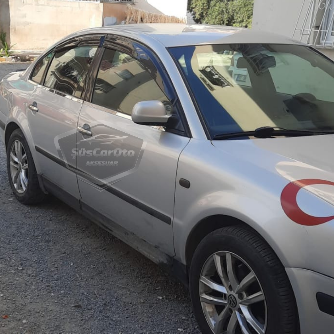 Set de deflectores de viento Mugen para ventanas Vw Passat B5 - B5.5 1996-2005 compatible, Negro Piano, 4 piezas, Importado