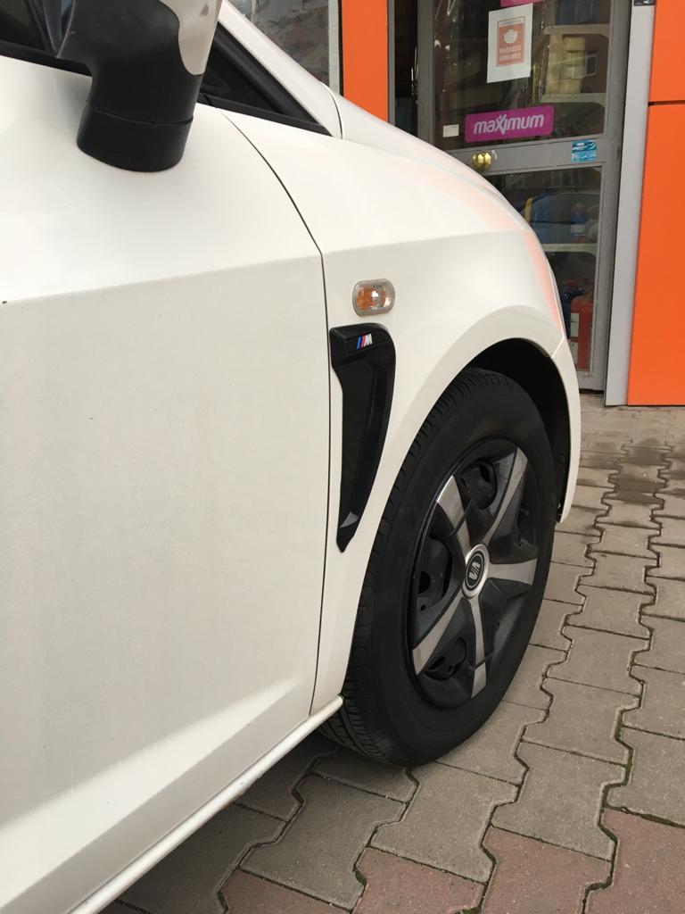 2 rejillas de ventilación flexibles S-Line Piano Black para guardabarros, derecha e izquierda