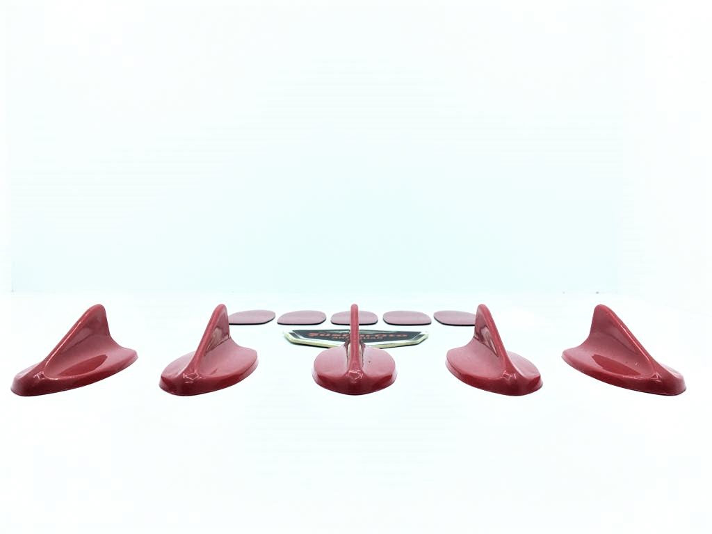 Set de 5 mini antenas decorativas tipo aleta de tiburón en color rojo