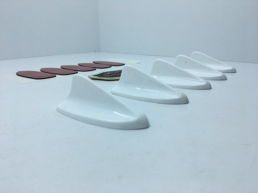 Juego de 5 minibarcos de aleta de tiburón, antena de aleta de tiburón, antena decorativa, color blanco