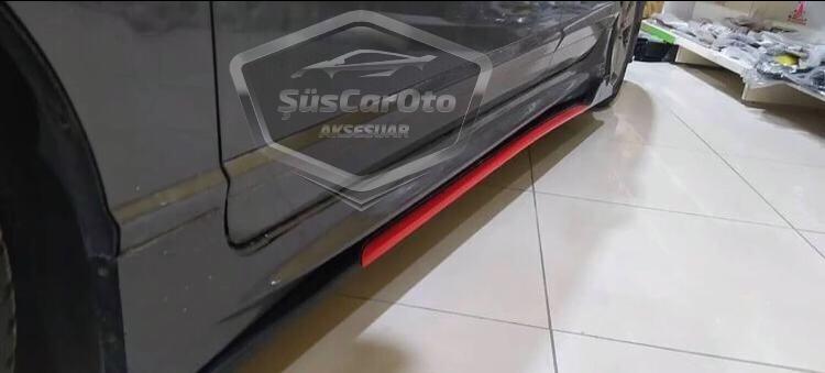 Faldón Universal para Paragolpes, Negro Piano, con Aletas, Cuchilla Blanca