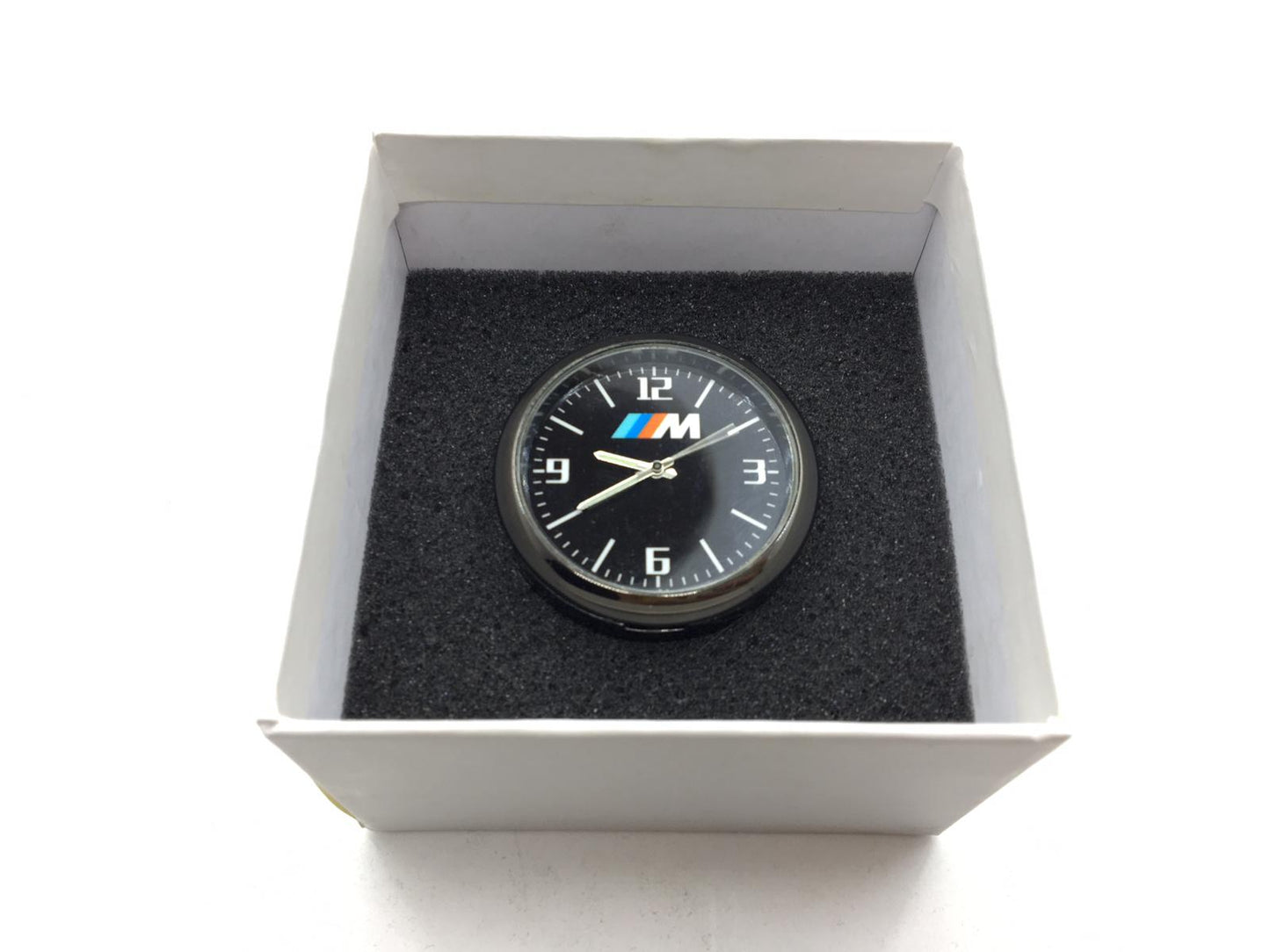 Reloj analógico retro compatible con la ventilación del coche y la guantera, con logo M